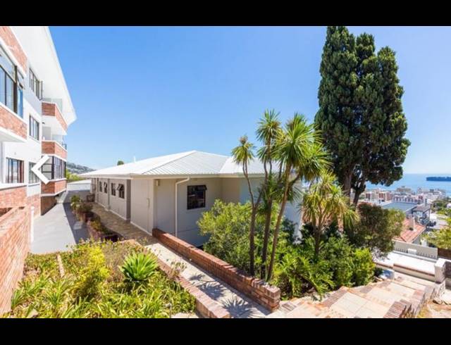 1 BEDROOM PROPERTY TO RENT IN SEA POINT